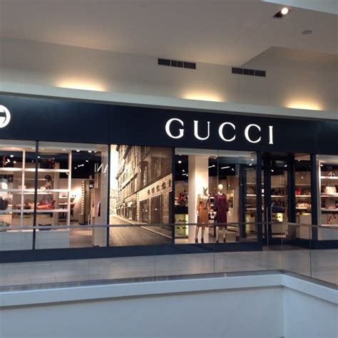 gucci outlet stores locations.